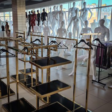 (Русский) Торговое оборудование для магазинов: «Молчаливый продавец» вашего бренда