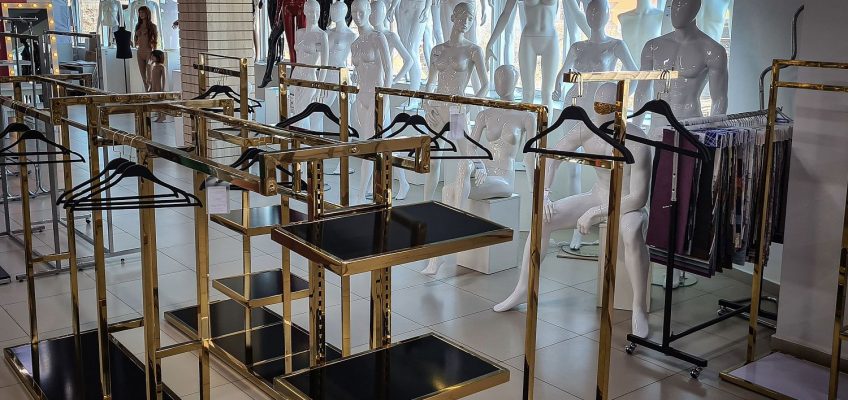 (Русский) Торговое оборудование для магазинов: «Молчаливый продавец» вашего бренда